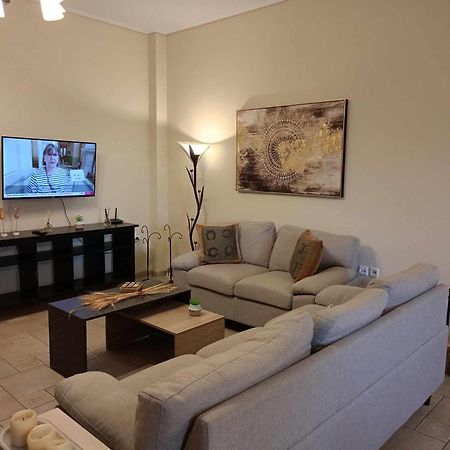 Comfortable Apartment In Kiato Екстер'єр фото