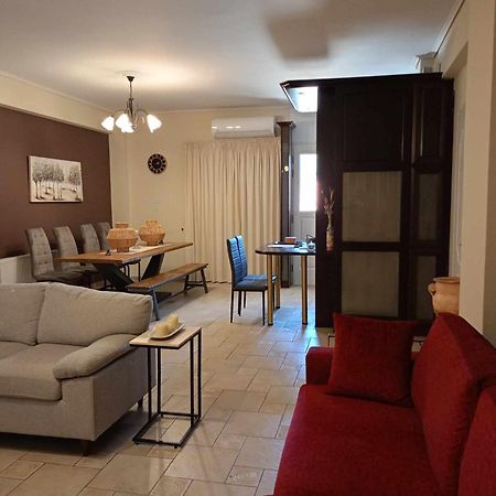 Comfortable Apartment In Kiato Екстер'єр фото
